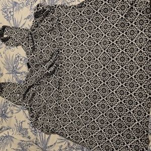 NWOT White House Black Market Floral Top